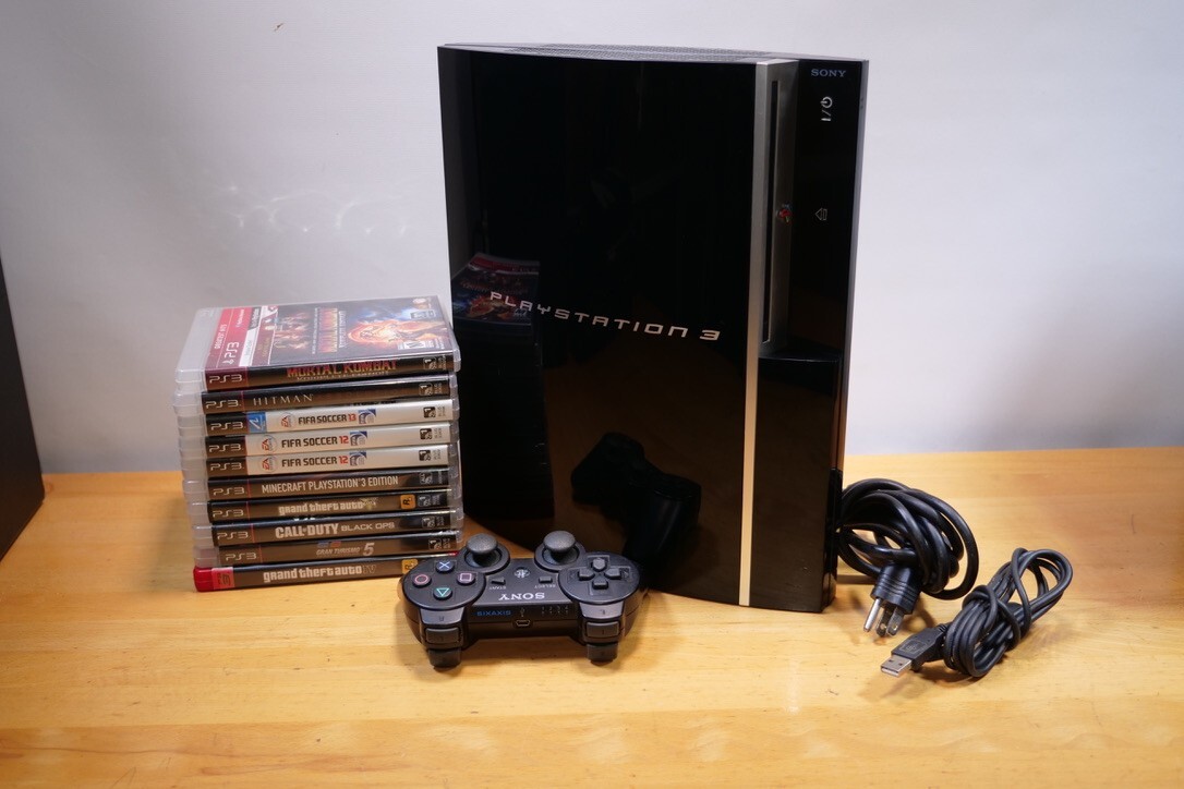 Collectable Play Station 3 CECHG01. Complet.. W / 10 Games