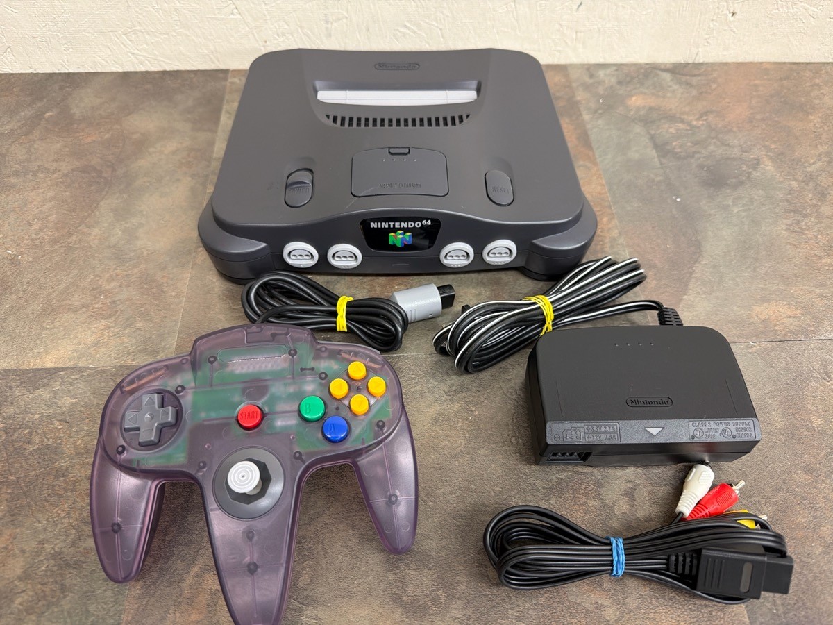 NINTENDO N64 CONSOLE NUS-001 WITH 1 CONTROLLER & CABLES – TESTED (WBP018766)