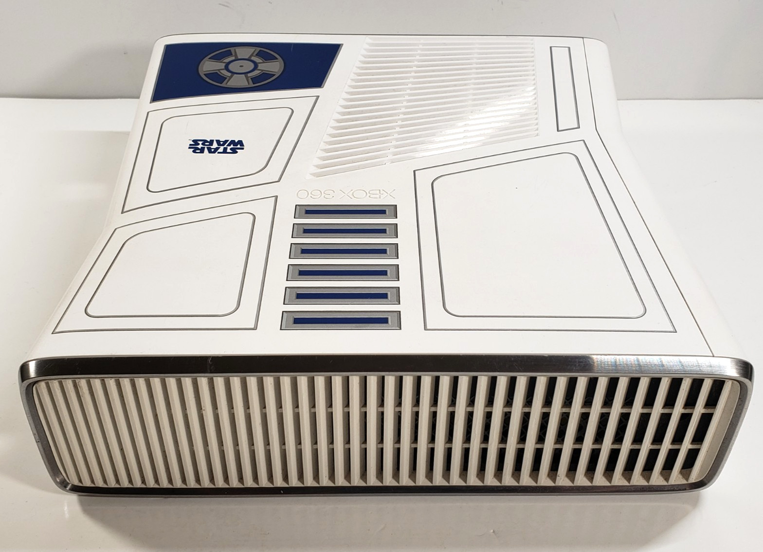 Microsoft Xbox 360 [1439] 320GB Star Wars Edition R2D2 Console with Power Cord