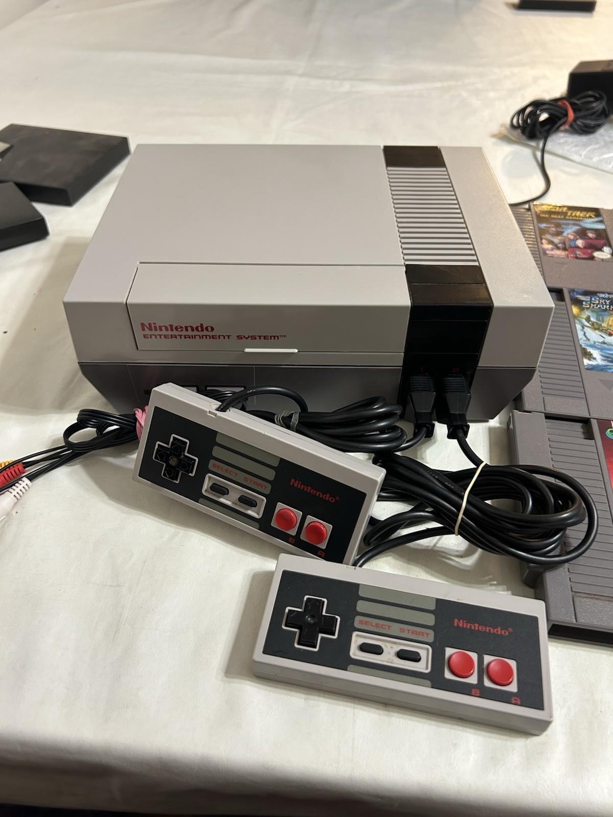 Nintendo NES Console Original Bundle 9 Games Mario TESTED New 72 Pin Connector