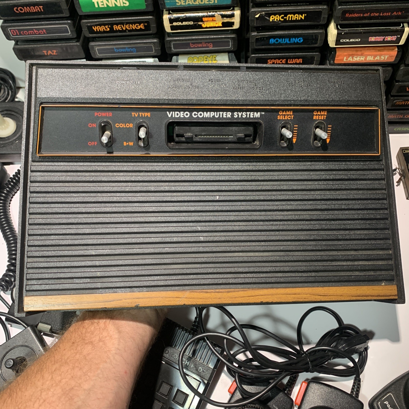 Atari 2600 (JR & 4switch MASSIVE Lot Controllers, Paddles, 130 Games Semi-TESTED