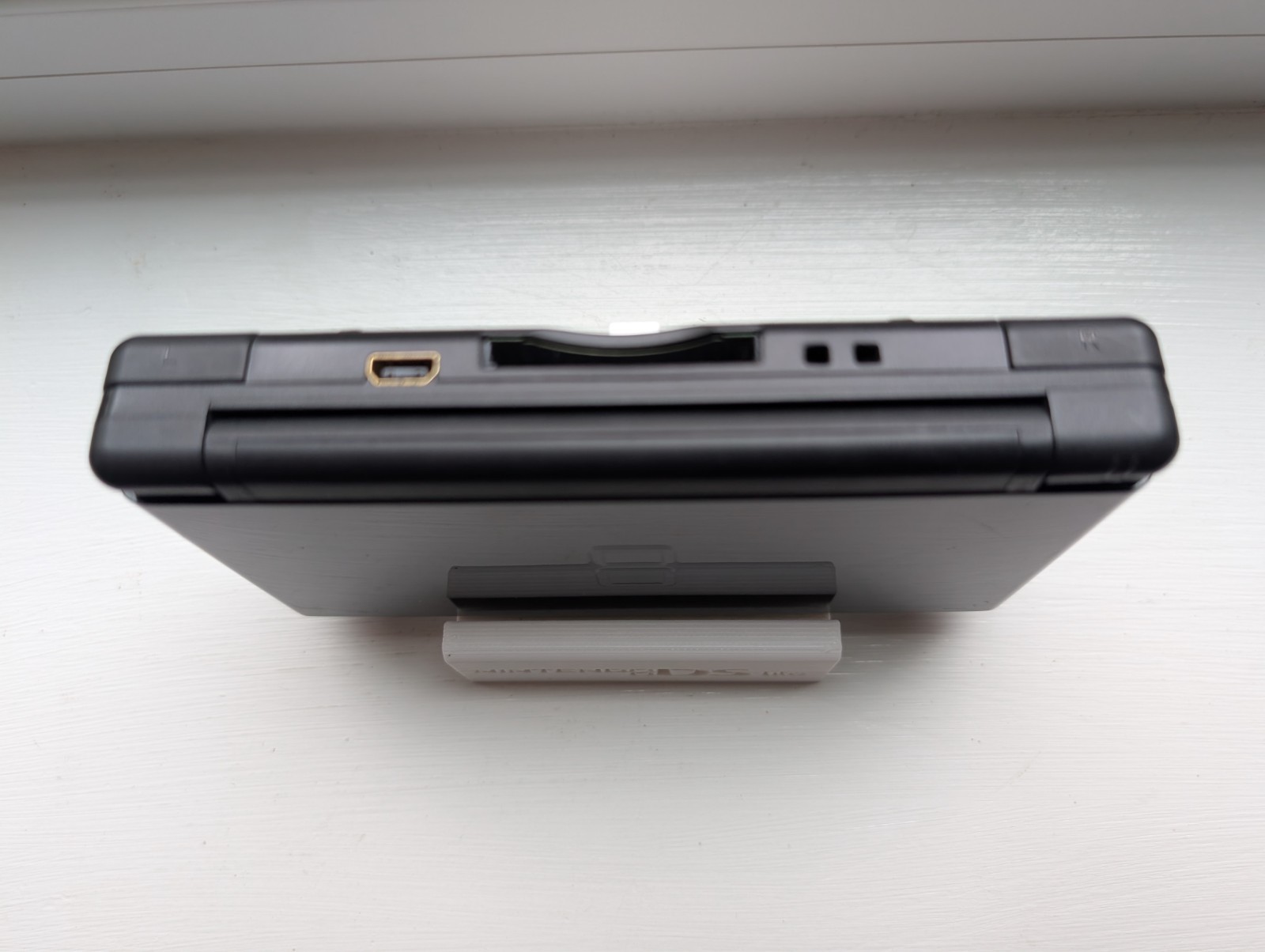Nintendo DS Lite Handheld Gloss Black w/ slot cover + stylus – FULLY TESTED