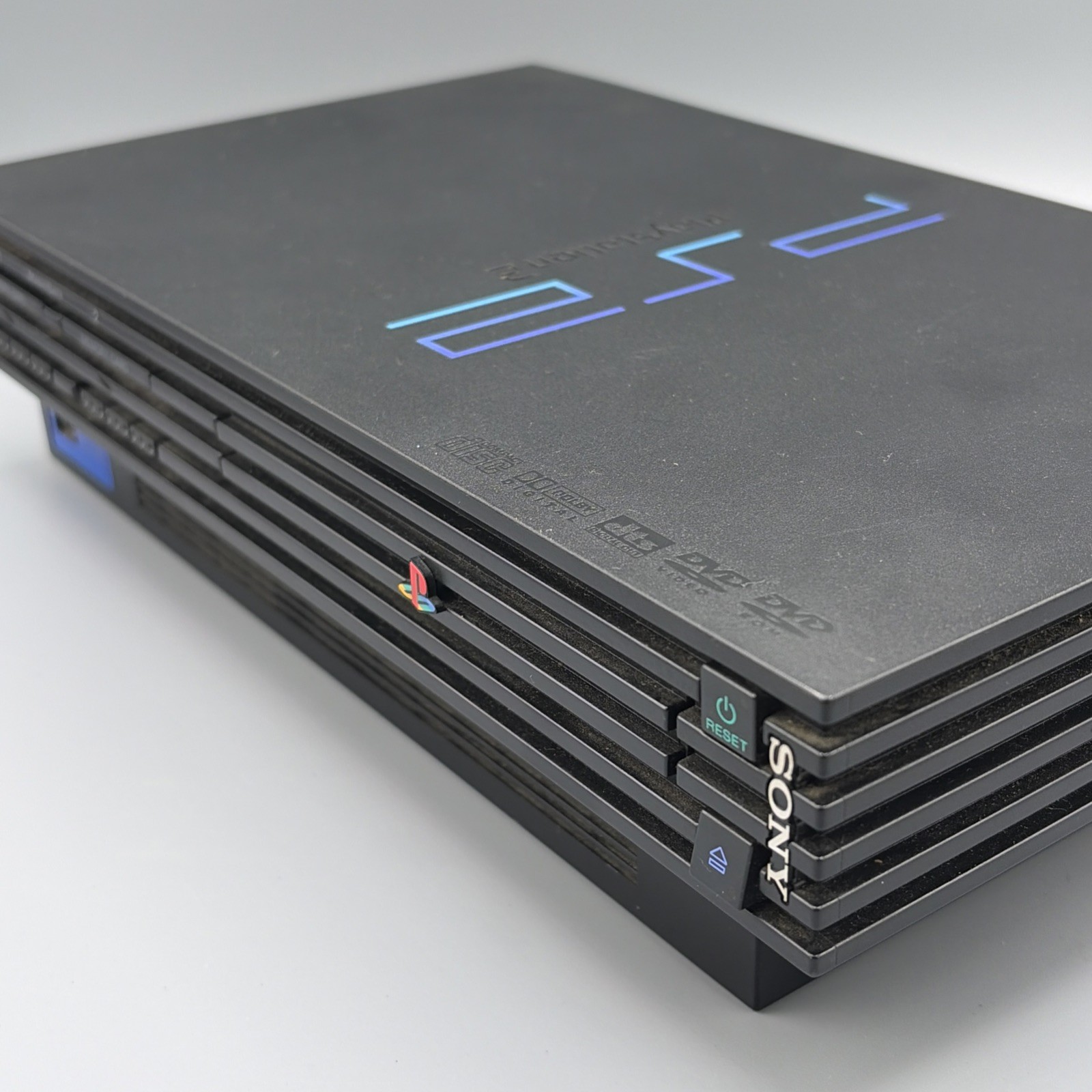 Sony PlayStation 2 Console SCPH-3001 R Near Mint Cosmetic Powers On Black Screen