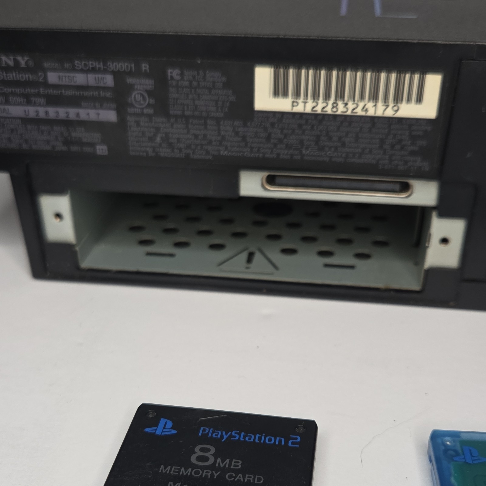 Sony PlayStation 2 PS2 SCPH-30001 R Console NTSC-U/C w/ Controller & 2x 8MB