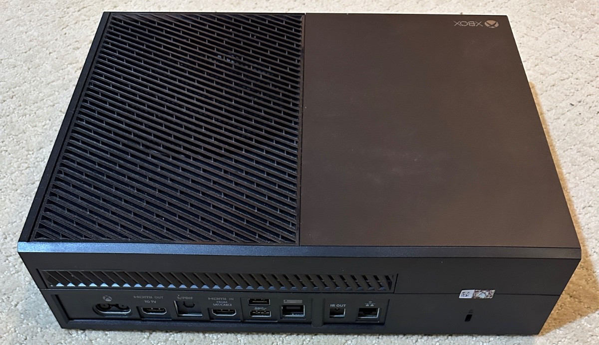 Microsoft Xbox One Model 1540 500GB Black Home Console ONLY w/ Original Box