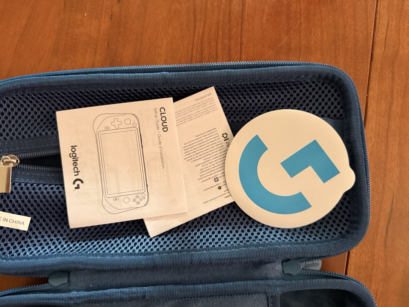 Logitech G Cloud Handheld Gaming Console w/ Case & OEM Cable