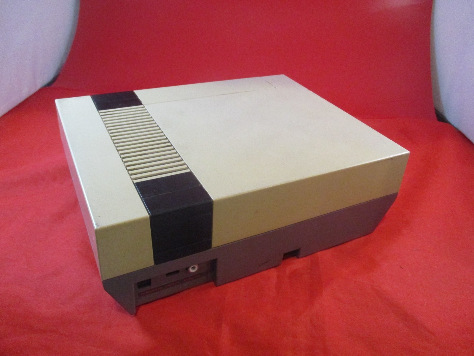 Nintendo NES Console System Action Set Box Mario/Duck Hunt Zapper Controllers