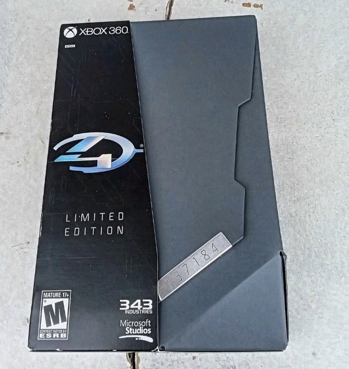 Xbox 360 Bundle Console Travel Backpack Controller Collectors Edition Of Halo