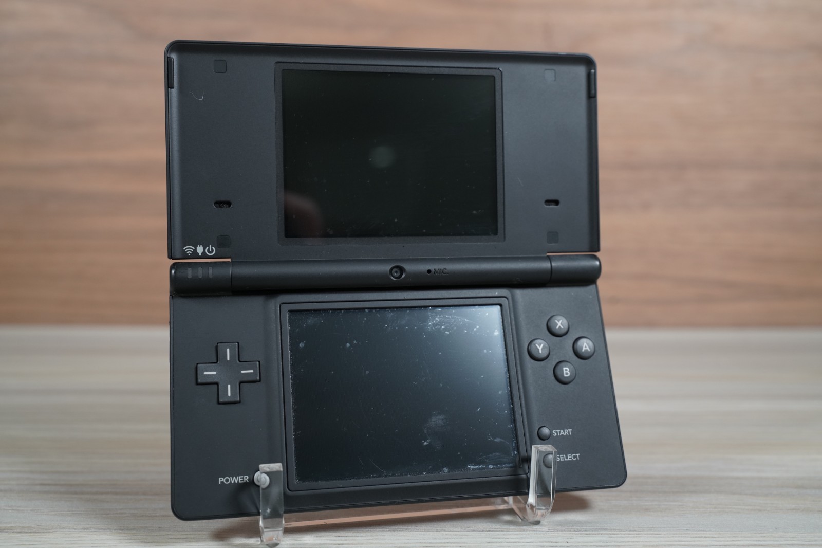 Matte Black Nintendo DSi Handheld Console – tested, clean, with new charger