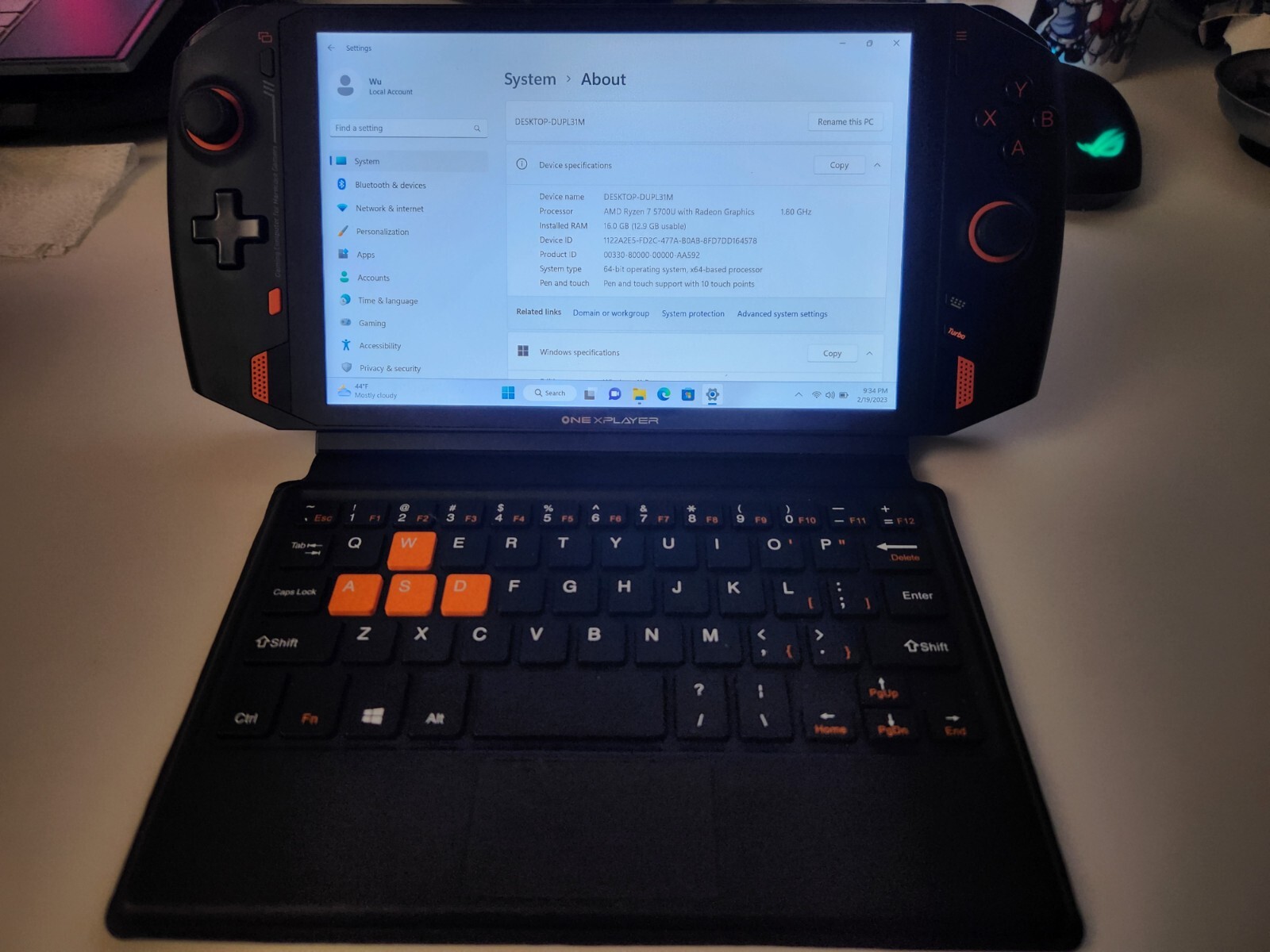 ONEXPLAYER 1S 8.4 Inch Portable PC Windows11 (AMD R7-5700U 16GB/2TB)
