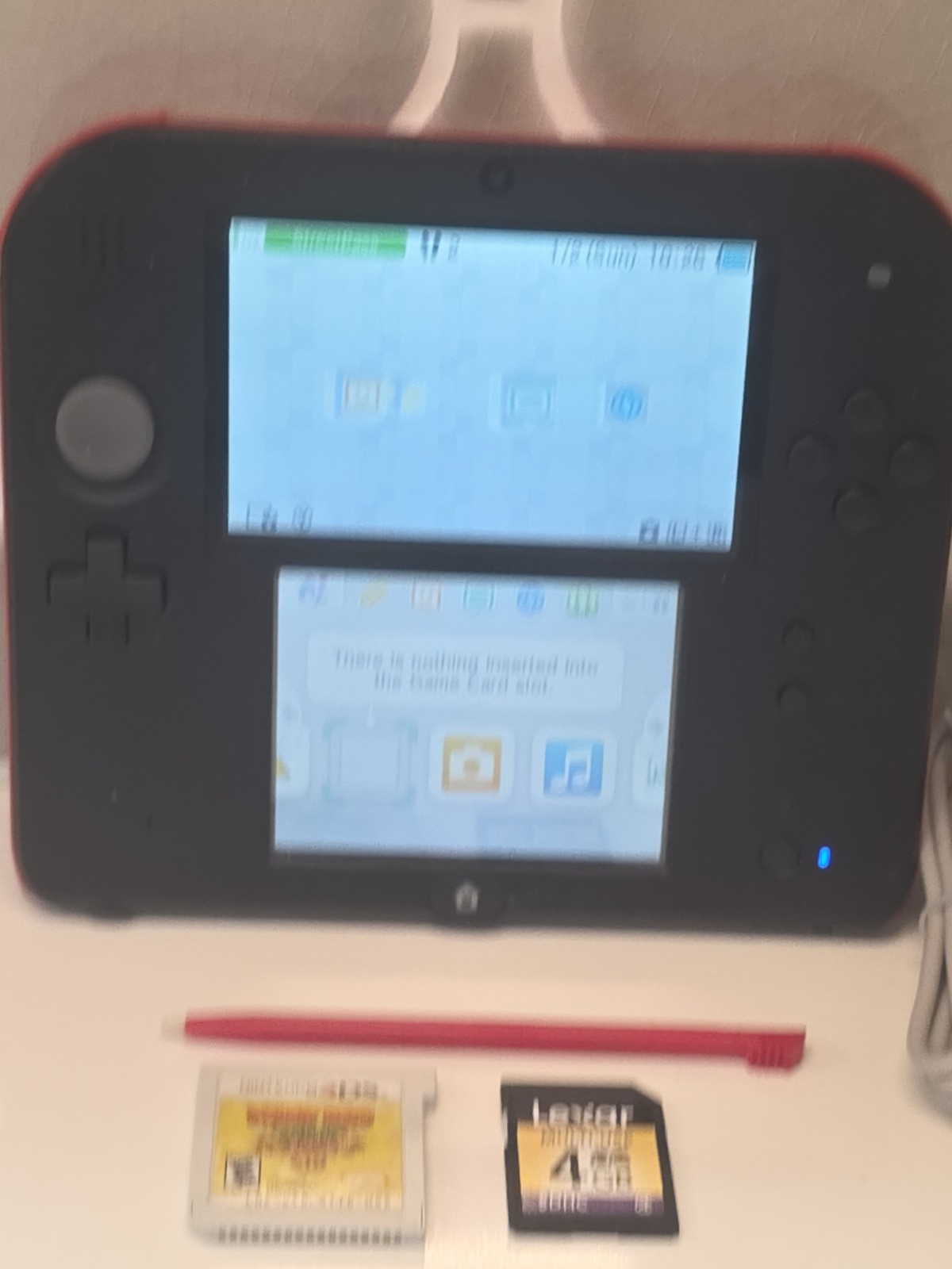 Nintendo 2DS Console Red & Black Charger 4GB SD Card Donkey Kong Country Working