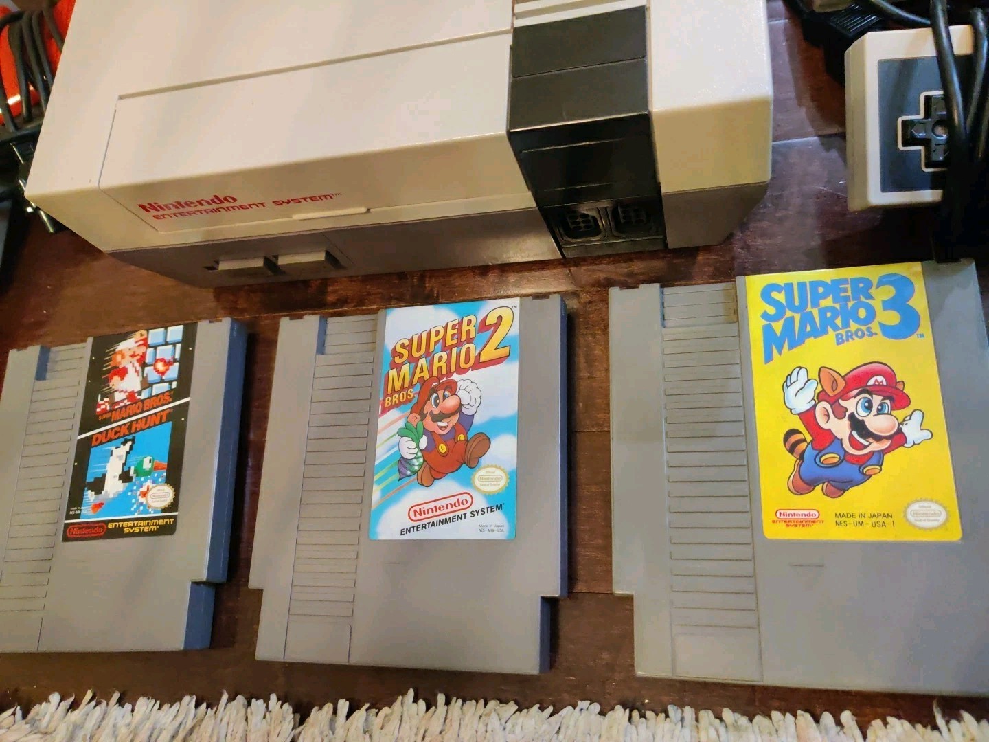 Nintendo NES Action Set Home Console White/Gray Super Mario Trilogy – Excellent