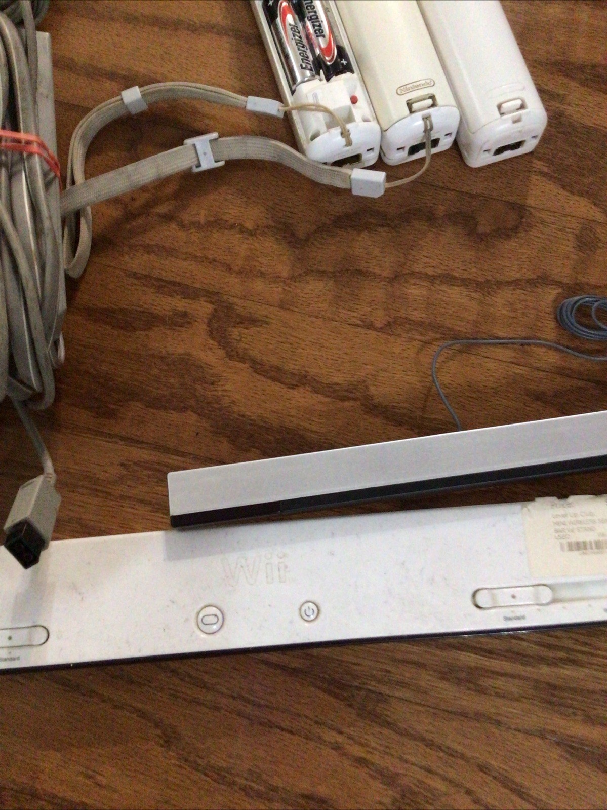 Nintendo Wii RVL-001 1TB & 2 RVL-001 standard 3 Power Chords Controllers