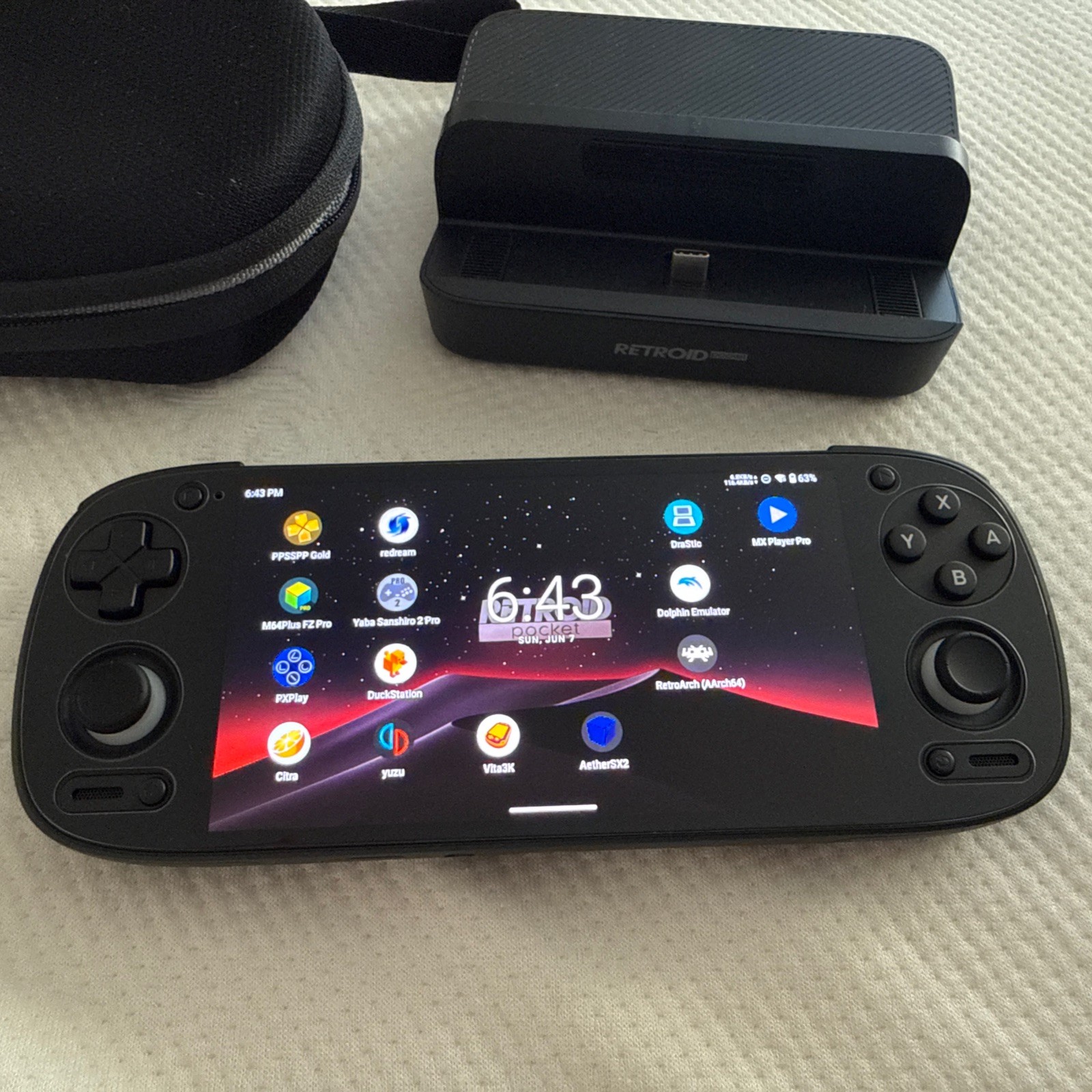 Retroid Pocket 5 Black OLED Handheld Retro Gaming Console 8GB RAM 128GB + CASE