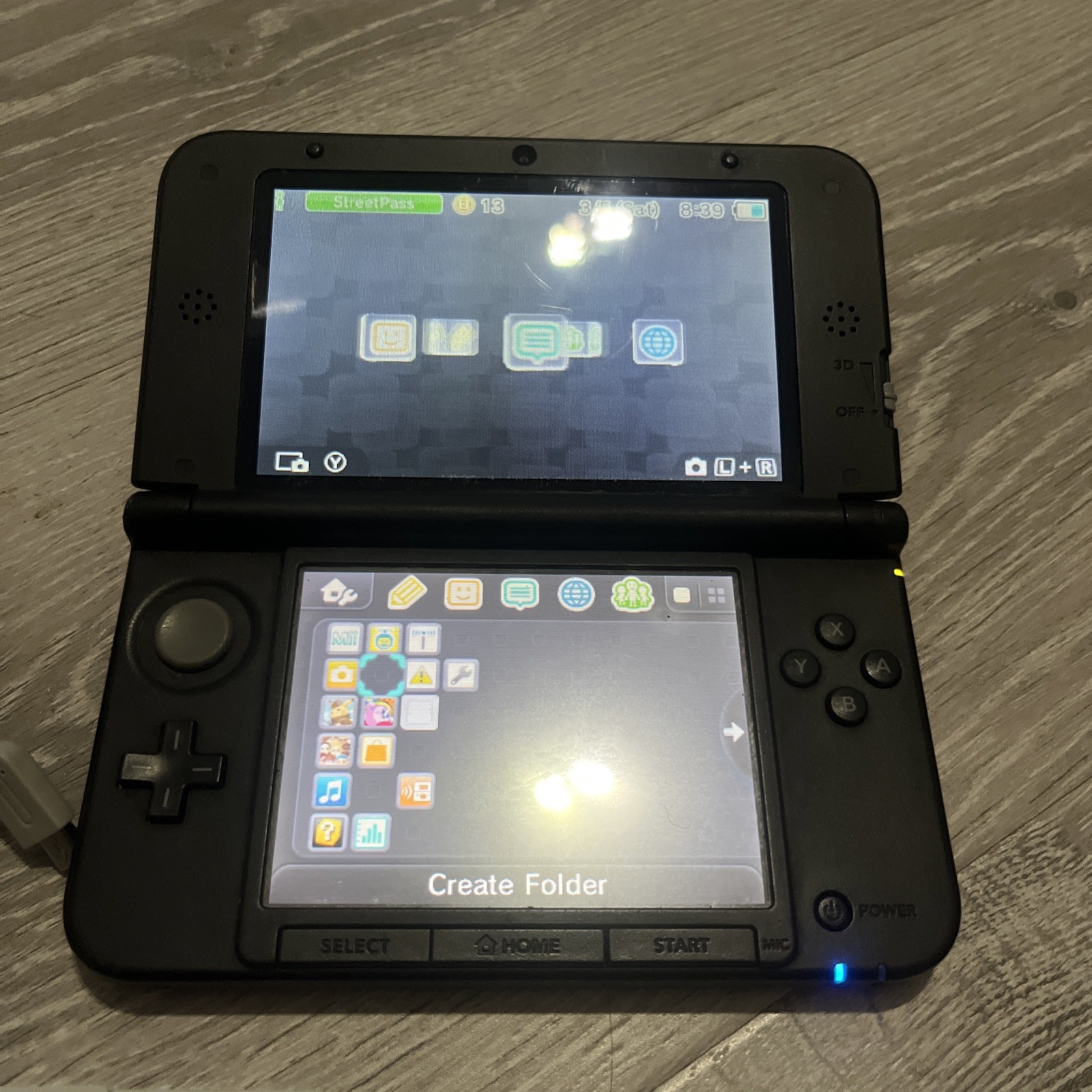 Nintendo 3DS XL Handheld Console – Red / Black (Model SPR-001) Charger/4 Games
