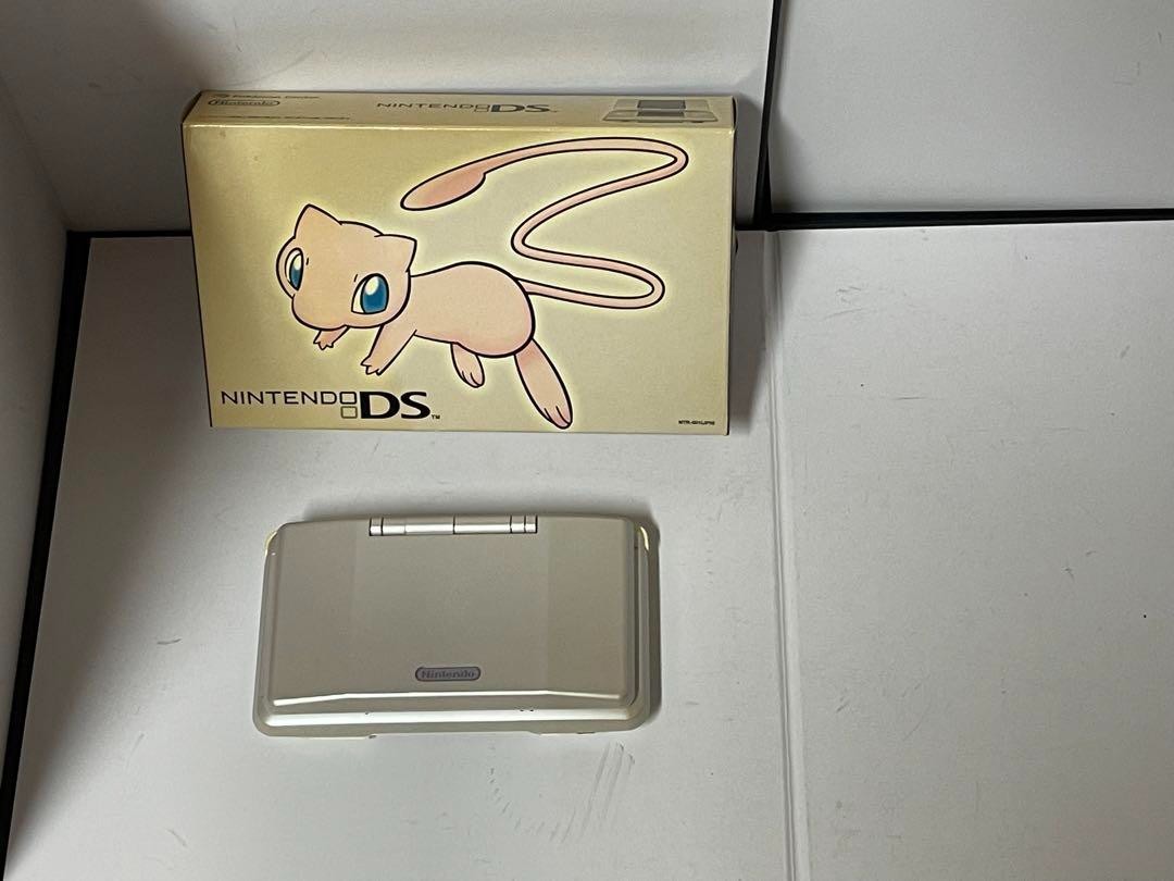 Nintendo DS Mew Limited Edition Pokemon Center Console System Silver From Japan