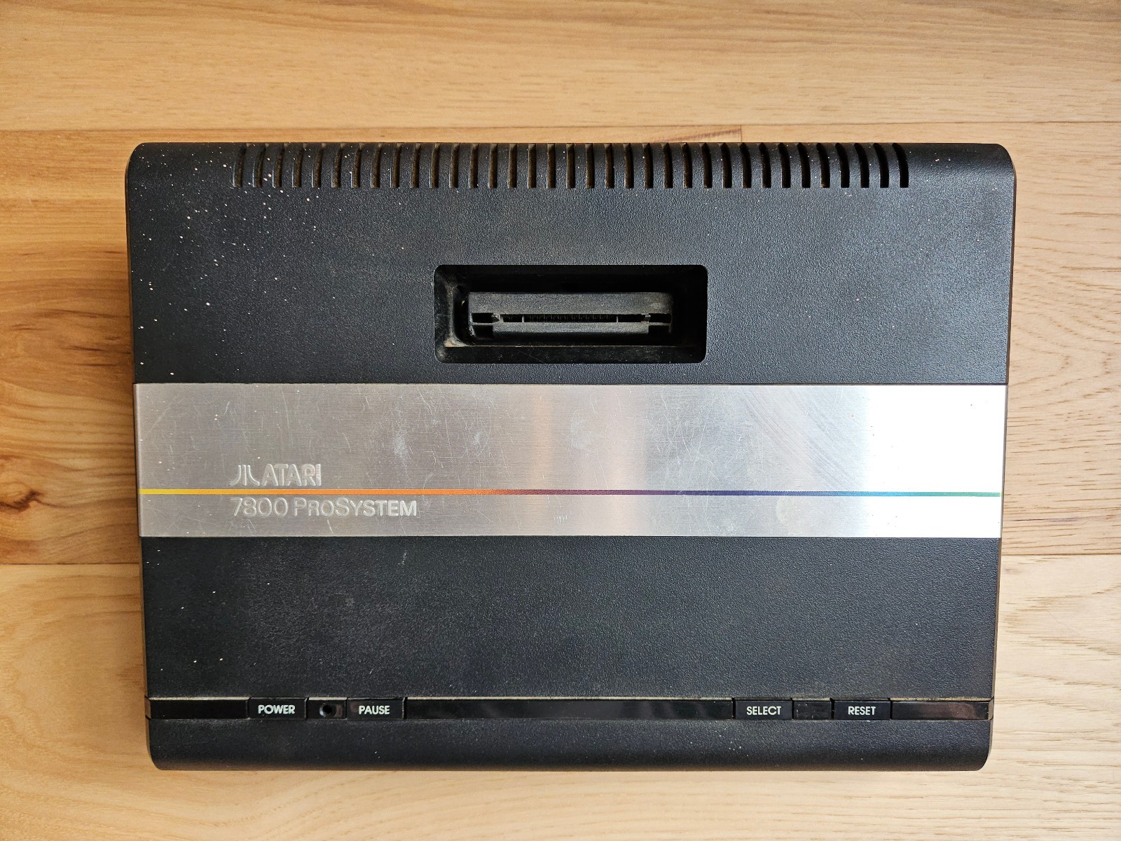 Atari 7800 Console w/ 2 Controllers Manual Catalogs TV Cord POWERS ON