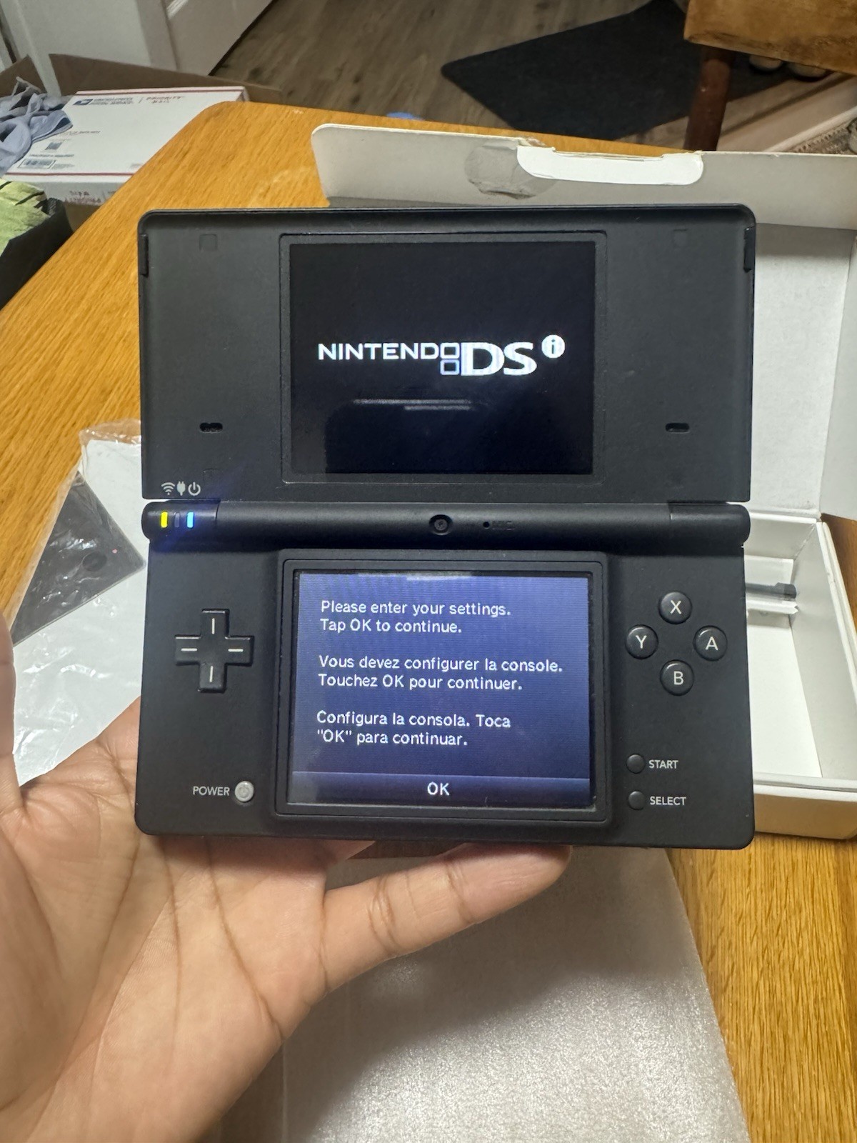 Nintendo DSi Matte Black Handheld Console System TWL-001 Complete in Box CIB USA