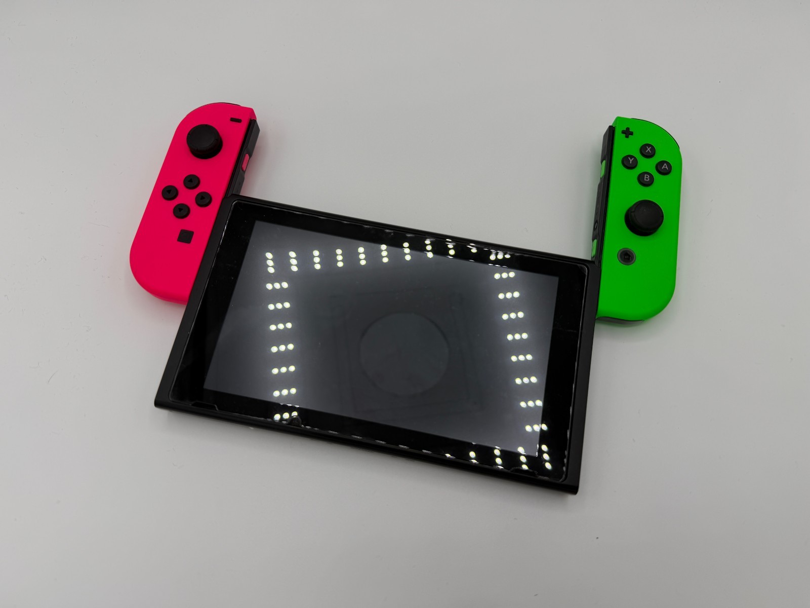 Original Nintendo Switch FULL BUNDLE – Dock, EXTRA Controller, Carry Case + MORE