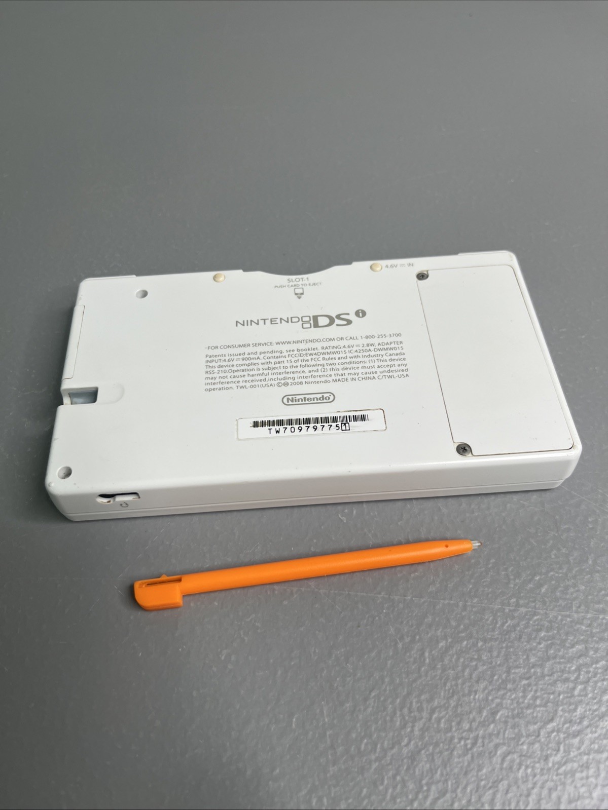 Nintendo DSi White Handheld Console System TWL-001 W/ Stylus No Charger —Tested