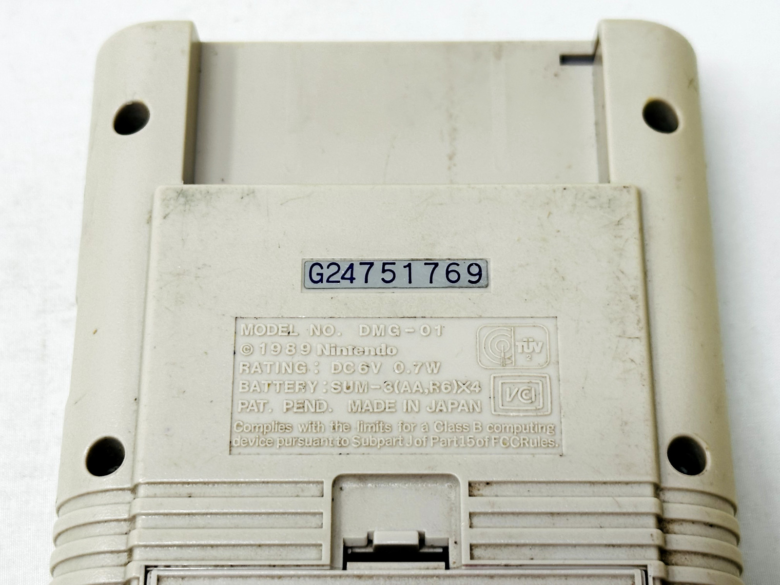 Nintendo Game Boy Pocket MGB-001 Off White/Gray – OEM – For Parts or Repair