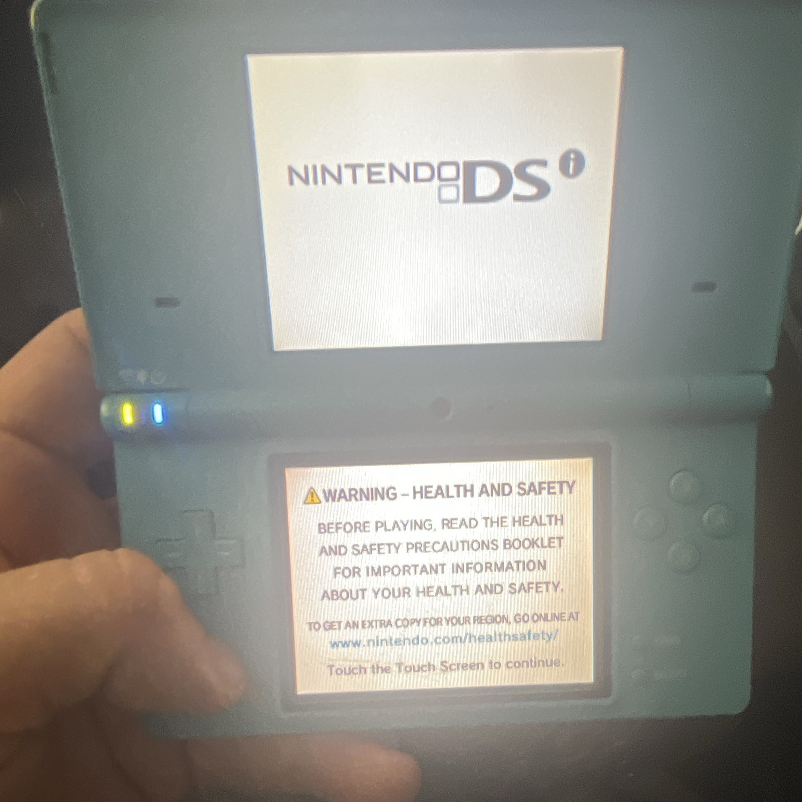 Nintendo DSi Blue Handheld System, Wi-Fi, 256MB, NTSC-U/C (US/Canada)