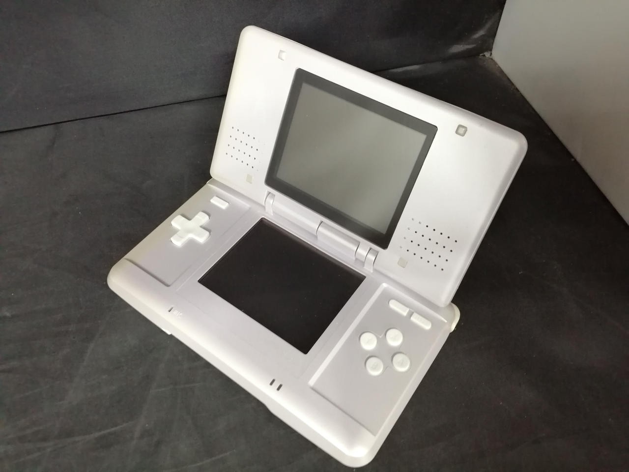 [Rare] Nintendo DS Mew Edition Pokémon Center NTR-S-PC2 A3142