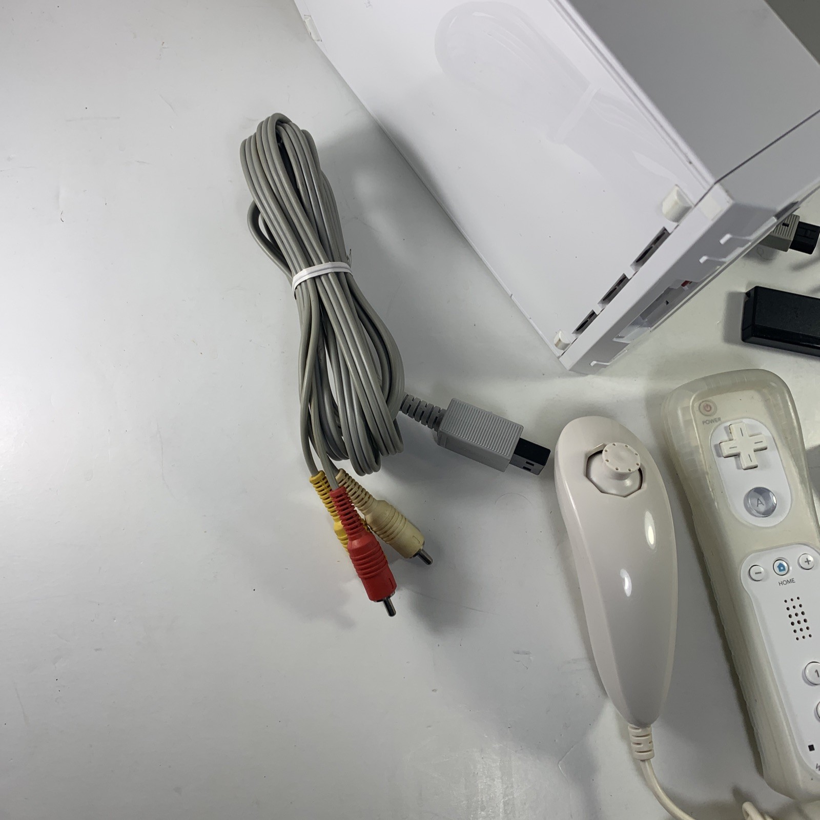 Nintendo Wii Console Bundle Model RVL-001 White USA 2006 Tested And Working