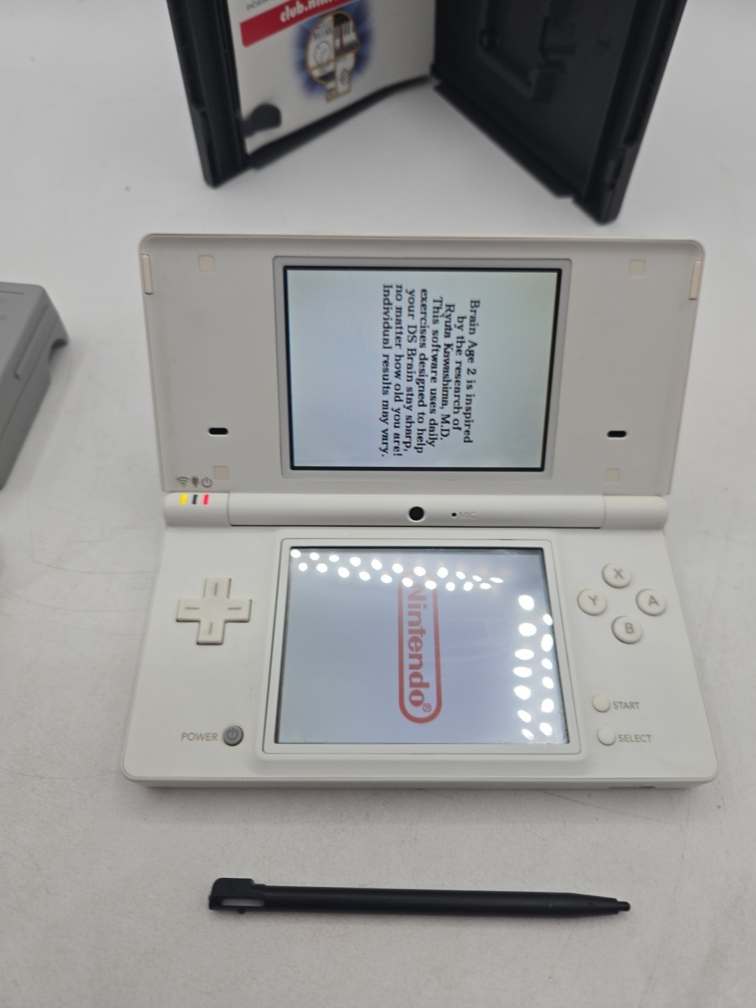 Nintendo DSi Japanese Menu, Plays USA Games, Ships from USA Bundle Clean White
