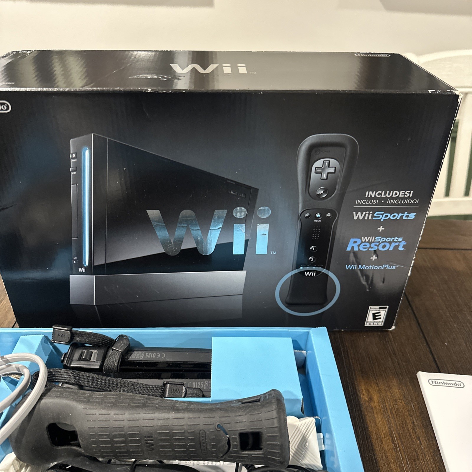 Nintendo Wii Black Console RVL-001 Wii Bundle With Box (No Games) Tested & Works