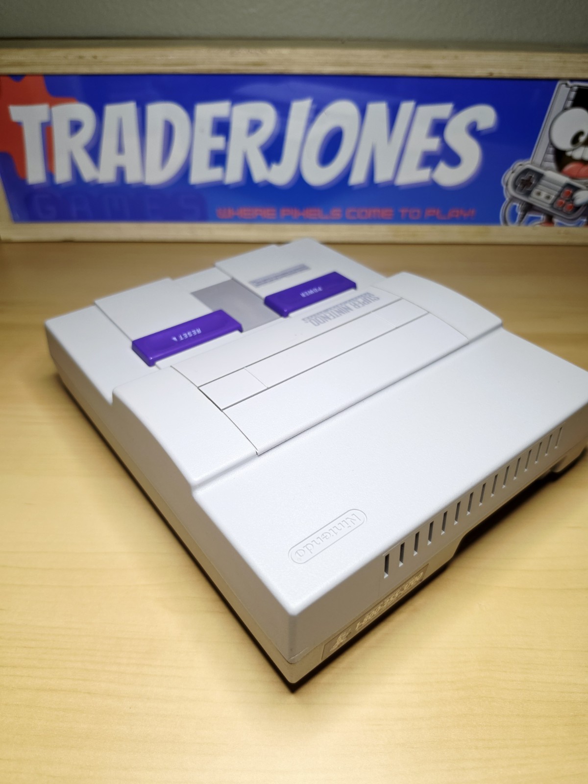 Super Nintendo SNES Console – Tested / Working – Cords + Controller