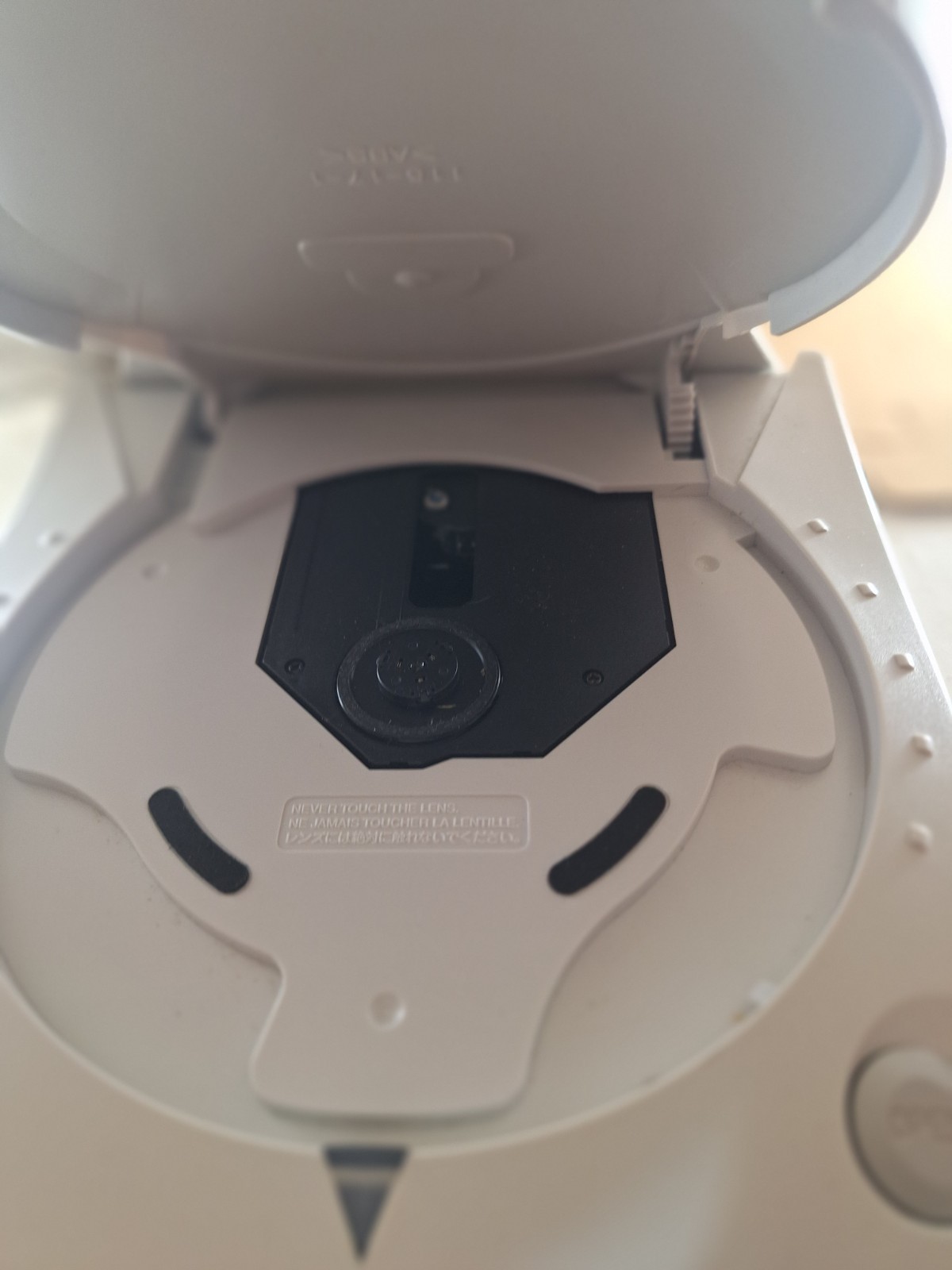 SEGA Dreamcast Launch Edition Home Console – White In Box