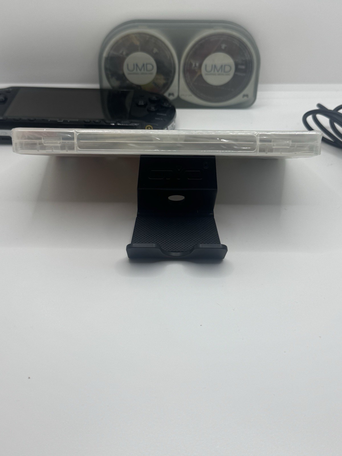 Sony PSP 3001 Portable Handheld Console System memory stick and 5 UMD Cleaned
