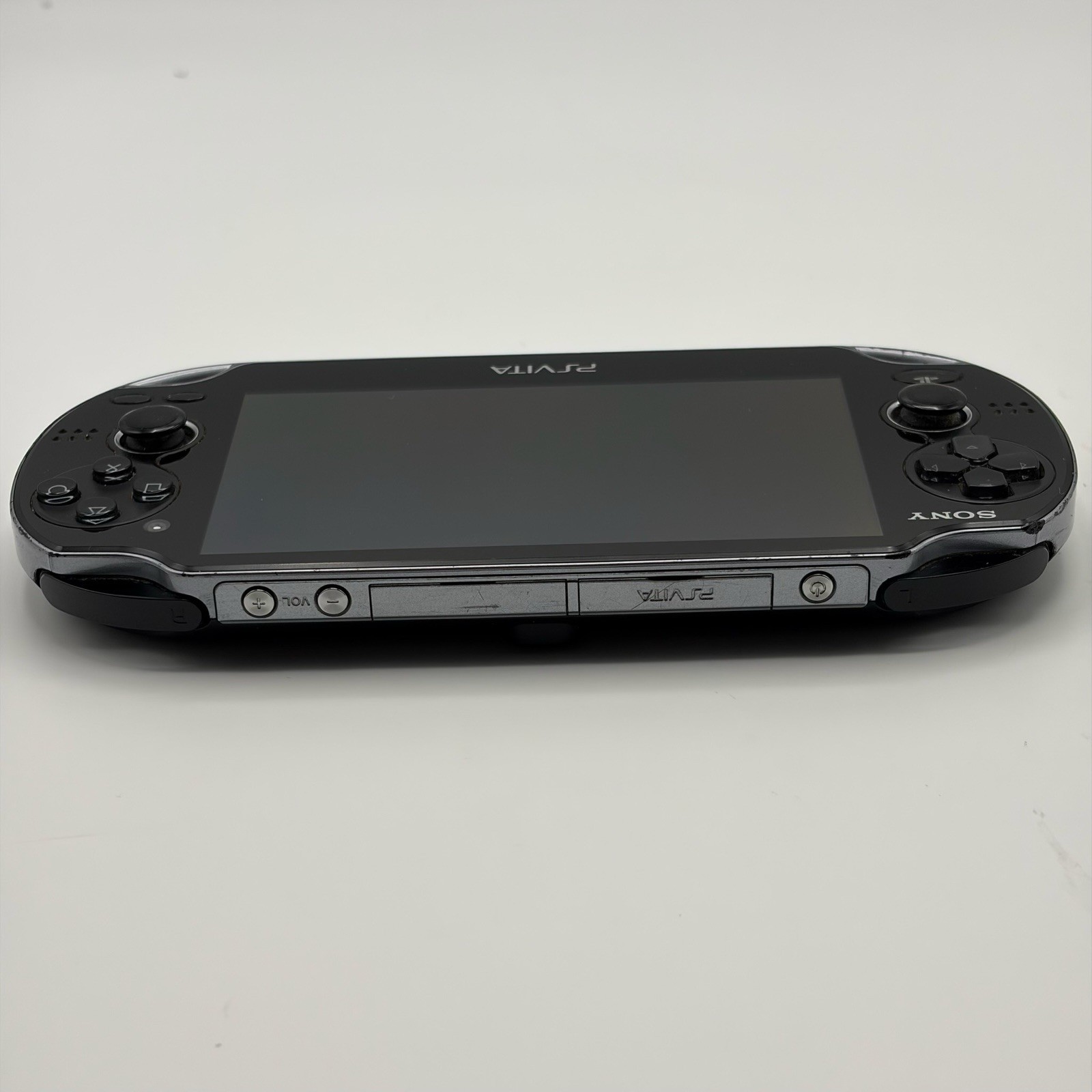 SONY PS Vita PCH-1000/1100 Console Black in Box