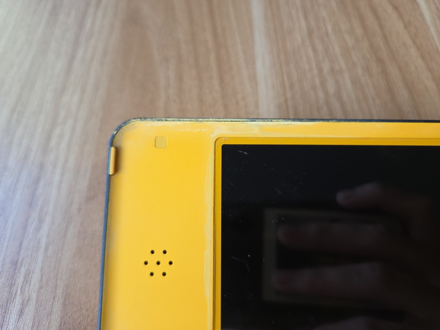Nintendo DSi LL XL Yellow Console Japan W/charger US SELLER