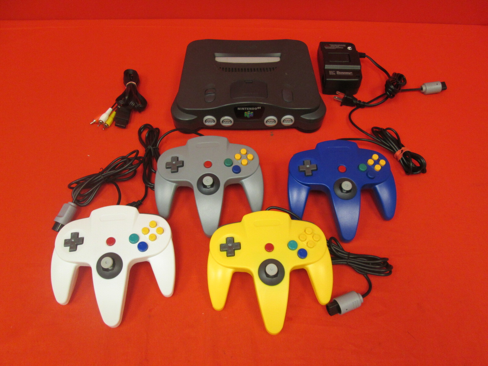 Nintendo 64 System Video Game Console With 4 Controllers Very Good 9410