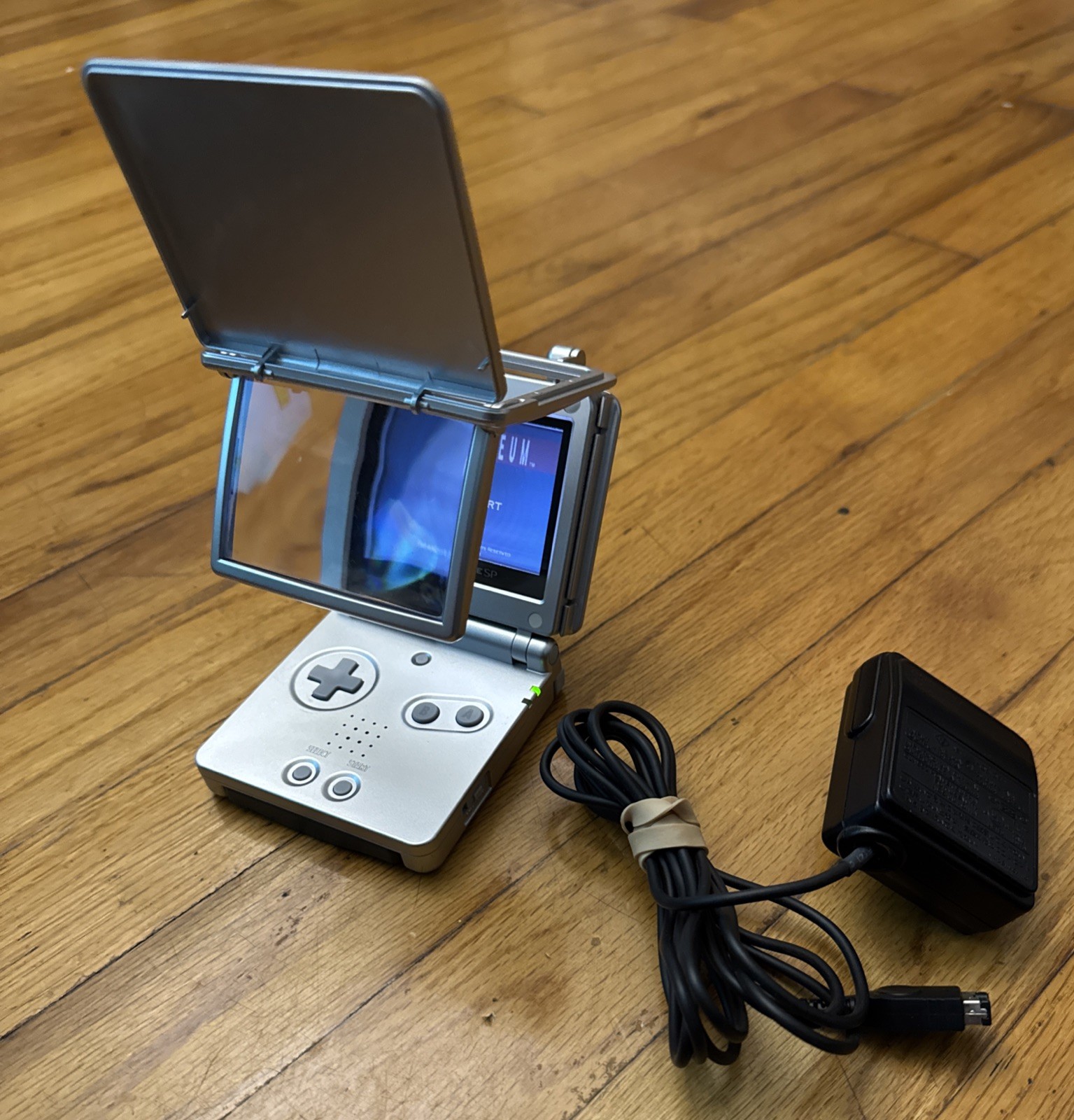 Nintendo Gameboy Advance Sp Bundle Charger Game