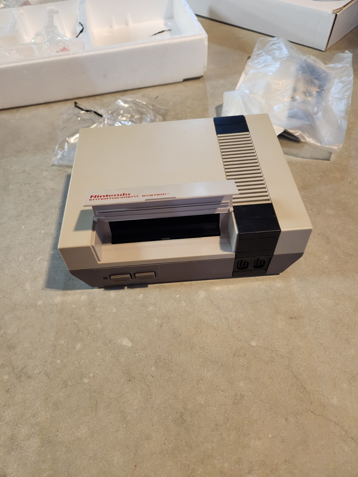 Nintendo NES Power Set Home Console – White/Gray