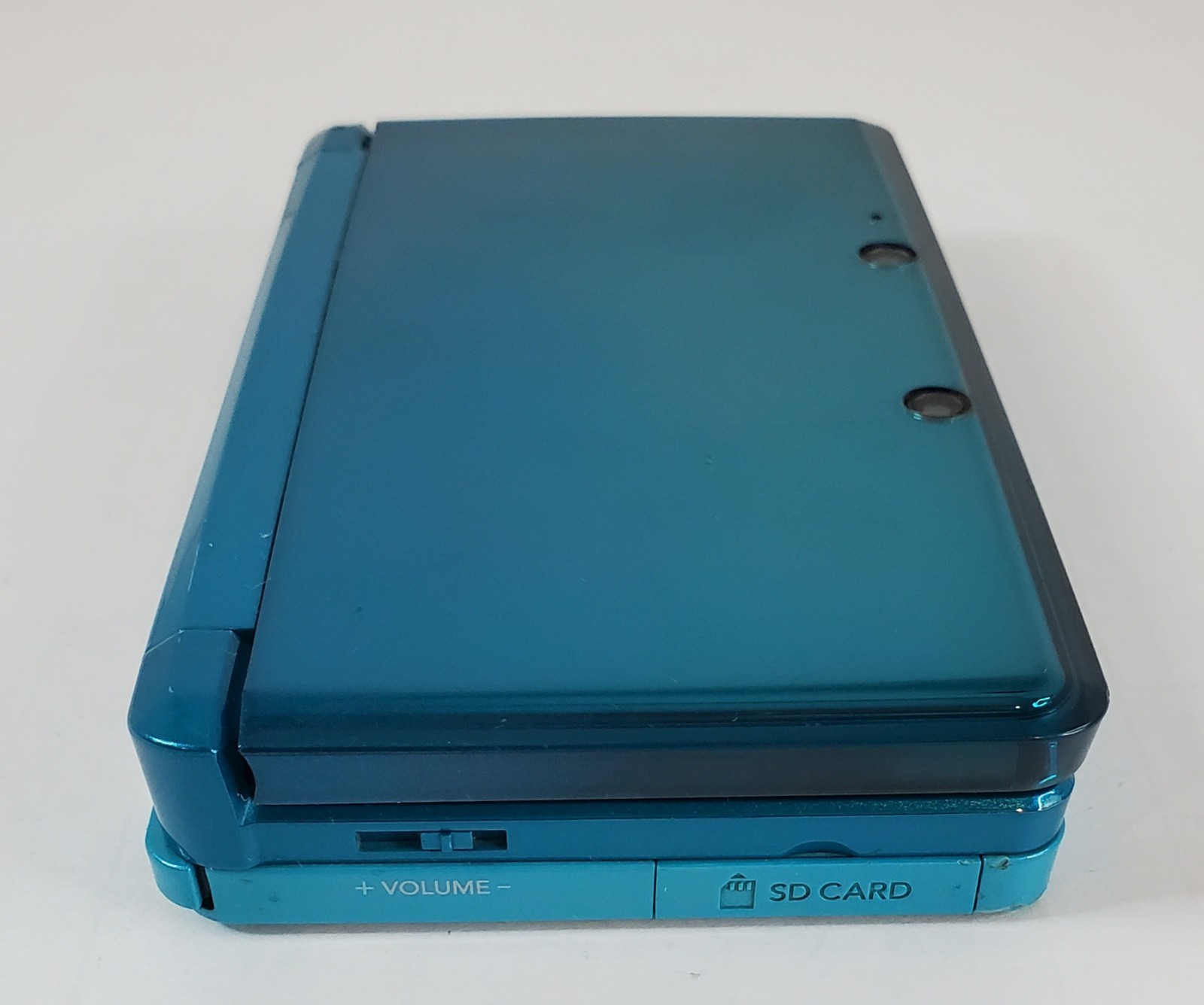 Nintendo 3DS Handheld System – Aqua Blue USA MODEL – No Stylus