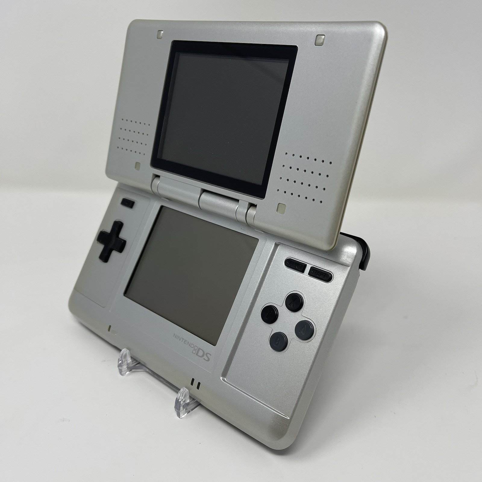 Silver Nintendo DS Original – (NTR-001 ) w/ Box – Good Condition – Japanese