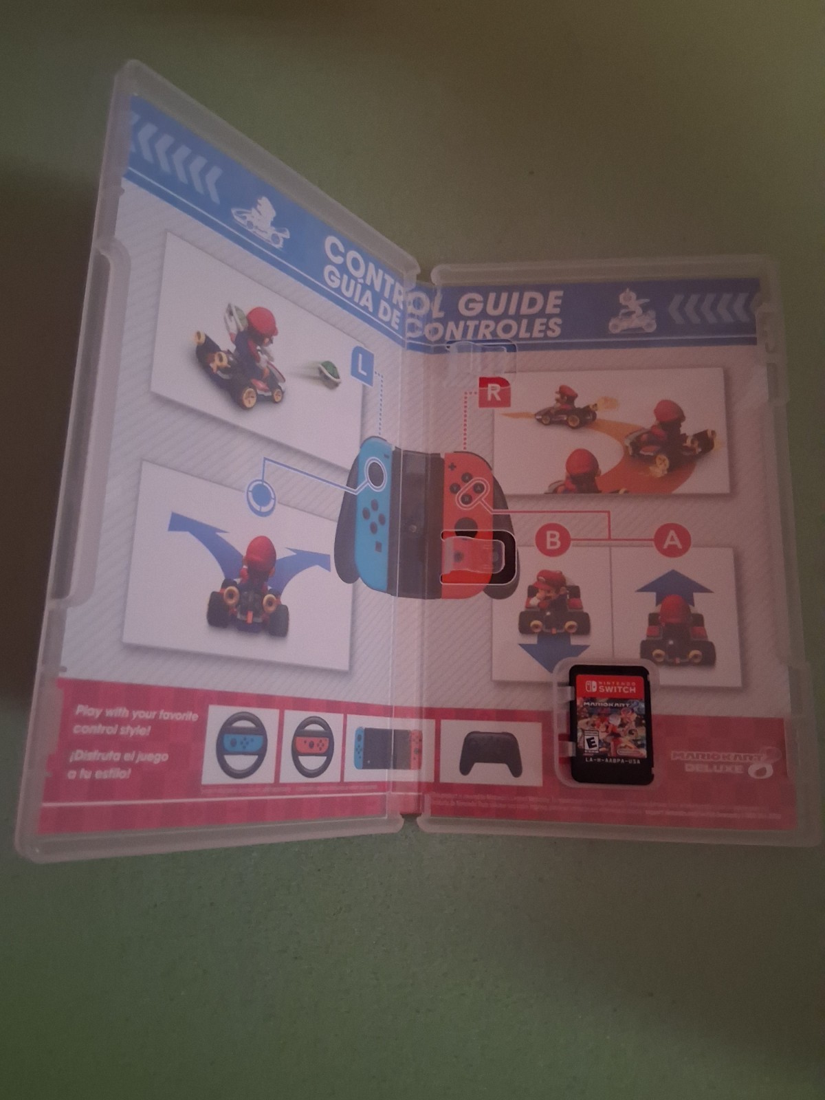 Nintendo Switch OLED Model Handheld Console – 64GB – + Mario Kart 8 no charger