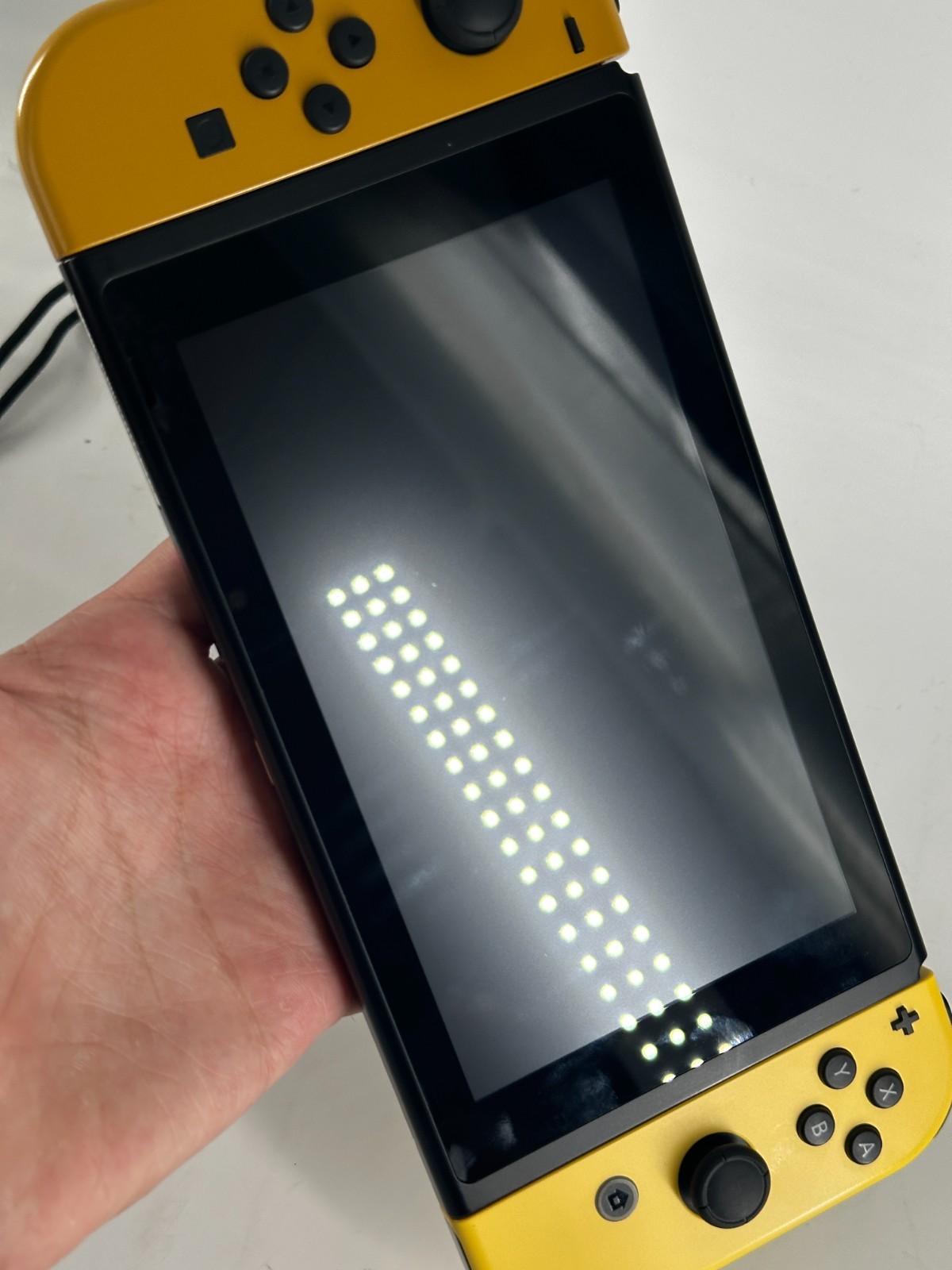 Nintendo Switch Pokémon Let’s Go, Eevee! Edition with dock station