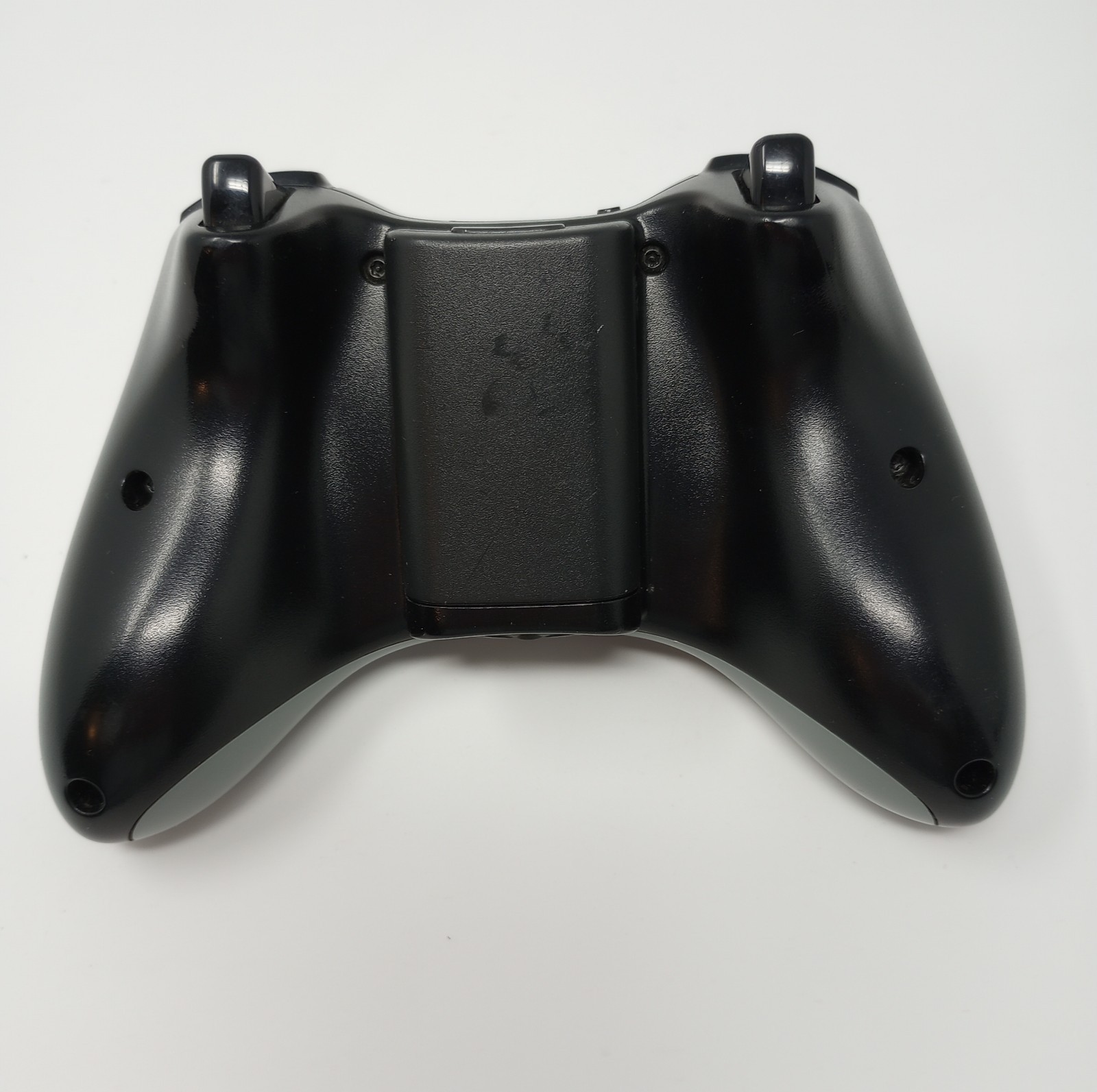 Xbox 360 S (1439) Console, Controller, Cables, & More Periodic Red Ring Issue