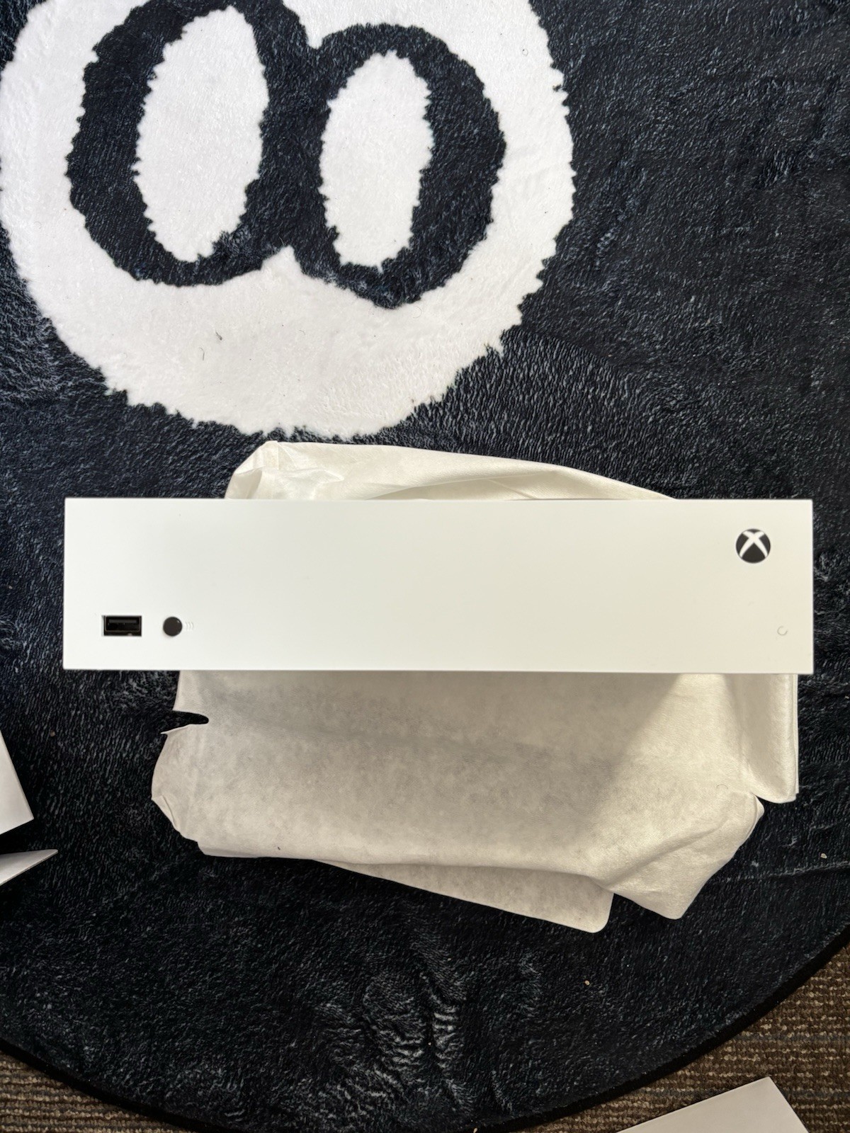 Microsoft Xbox Series S 1TB Console White w/ 3 month Game Pass w/ Controller