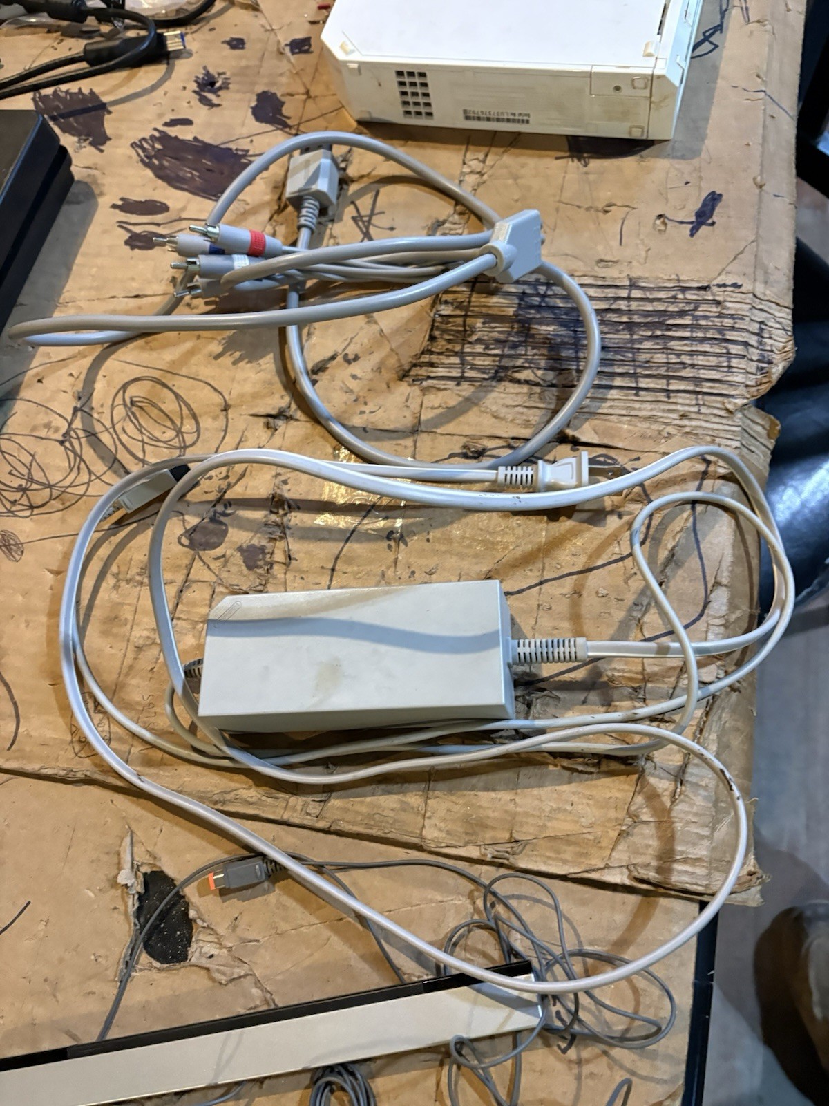 Intended Wii Parts Or Repair Broken Hinge No Controllers / Books
