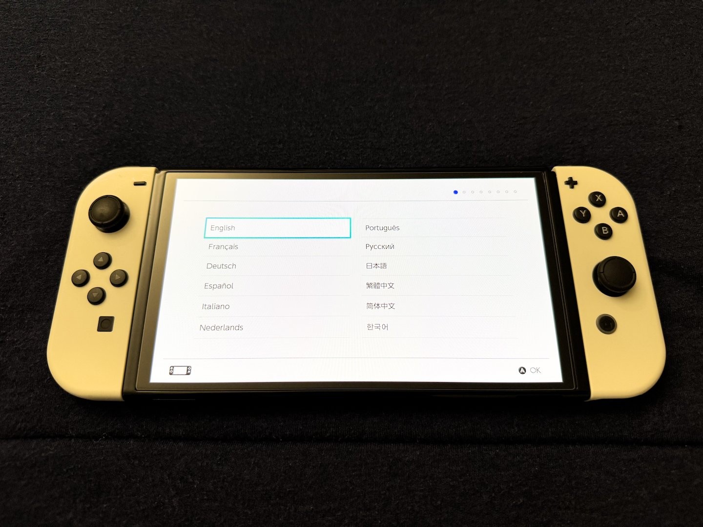 Nintendo Switch OLED – 64GB – White – 256GB microSD – Case – Box – Excellent