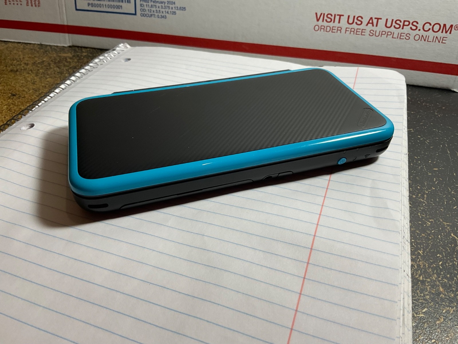 Nintendo 2DS XL Console – Black/Turquoise