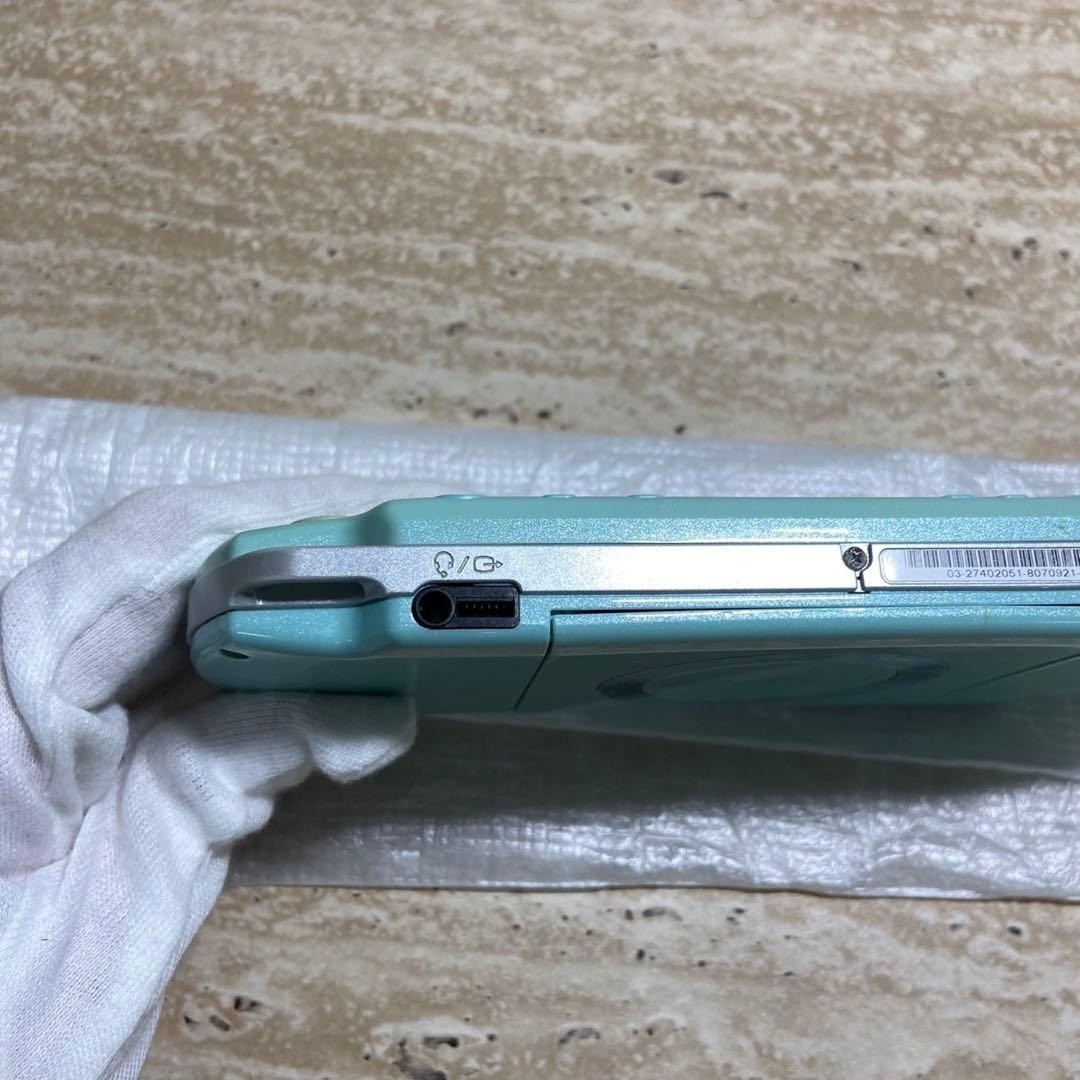 Sony PSP-2000 Mint Green Console Boxed Complete Tested Near Mint 7111