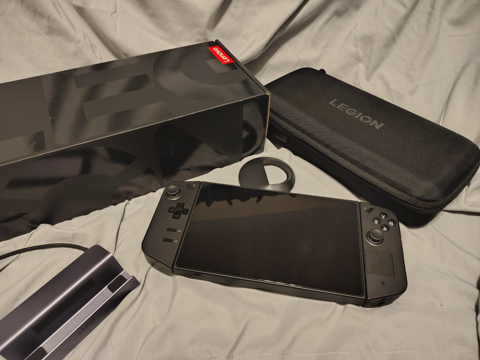 Lenovo Legion Go 8.8″ 144Hz Handheld Gaming PC AMD Z1 Extreme, 16GB RAM, 2TB SSD