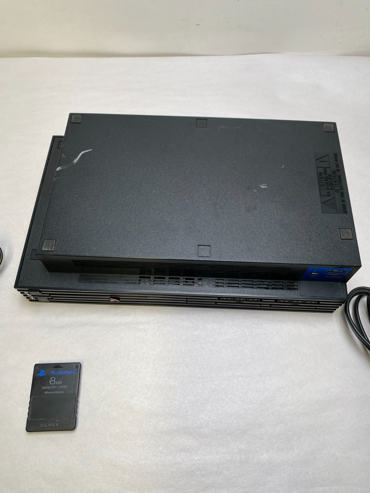 Sony PlayStation 2 PS2 Console SCPH-39001 W/ Cables + memory card